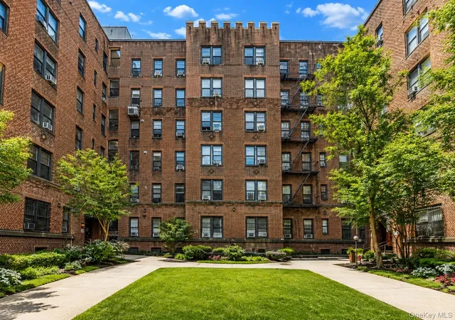 Photo 3 of Condo for sale at 4220 Kissena Blvd #ES 5TH-4, New York, NY 11355 | MLS# 1037471 | Listing updated on 2026-08-14