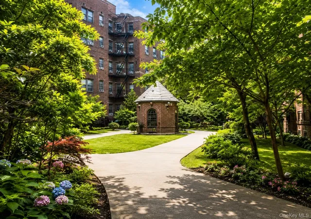 Photo 3 of Condo for sale at 4220 Kissena Blvd #ES 5TH-4, New York, NY 11355 | MLS# 1037471 | Listing updated on 2026-08-14