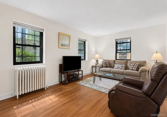 Photo 4 of House for sale at 5 Whitehall Rd #1L, Eastchester, NY 10709 | MLS# 1037479 | Listing updated on 2026-10-03