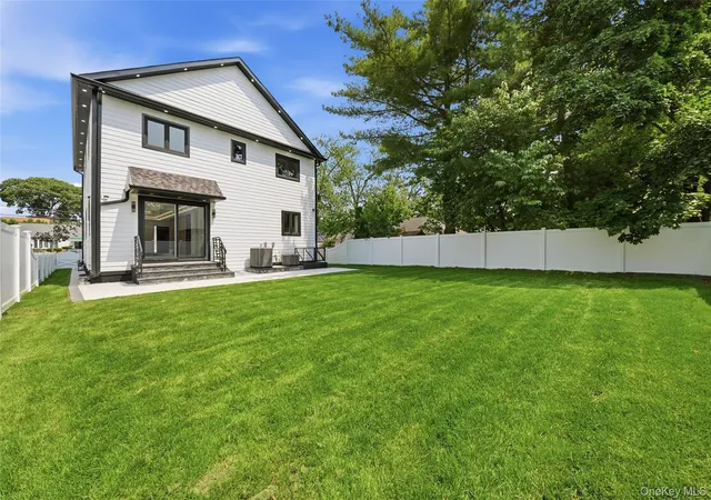 Photo 27 of Single family home for sale at 24 Surrey Ln, Hempstead, NY 11580 | MLS# 1037484 | Listing updated on 2026-09-13