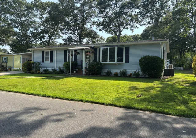 2nd image of 1661 Old Country Rd #454, Riverhead, NY 11901 | MLS# 1037492