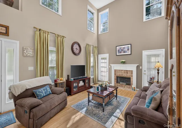Photo 3 of Sale Pending at 45 Tiffany Way, Smithtown, NY 11767 | MLS# 1037521 | Listing updated on 2026-09-03
