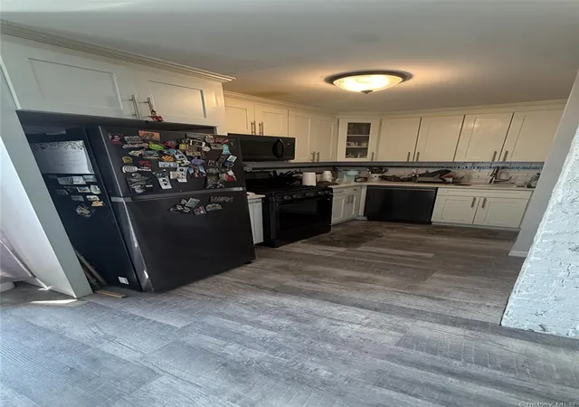 Photo 3 of Single family home for sale at 42 W 14th Road, New York, NY 11693 | MLS# 1037527 | Listing updated on 2026-08-19