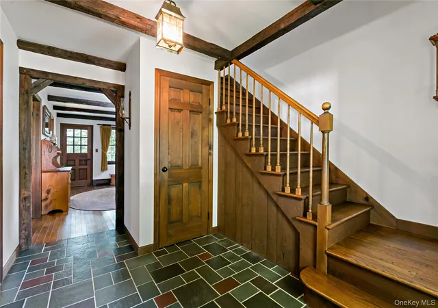Photo 5 of Sale Pending at 440 Saw Ml River Rd, New Castle, NY 10546 | MLS# 1037537 | Listing updated on 2026-09-02