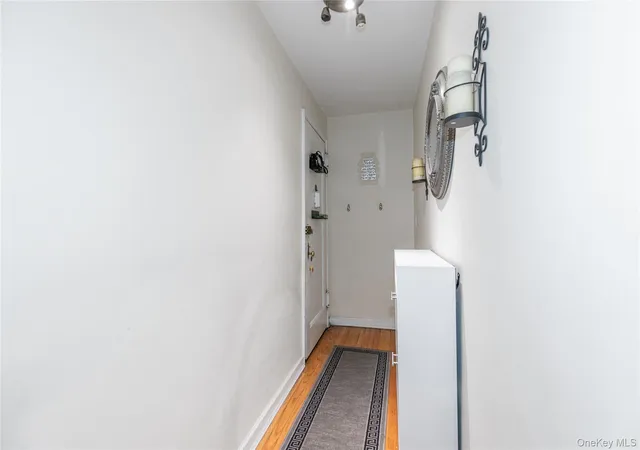 Photo 3 of House for sale at 15 Beach Rd #3-A, North Hempstead, NY 11023 | MLS# 1037544 | Listing updated on 2026-10-08