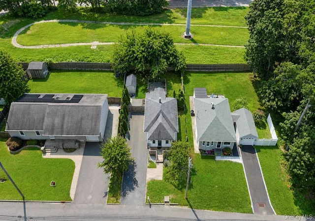 2nd image of 508 Michigan St, Islip, NY 11779 | MLS# 1037545