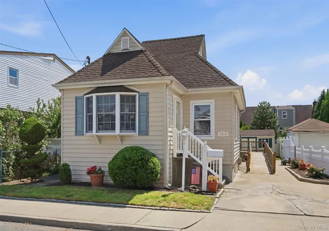 Photo 2 of Single family home for sale at 1315 Scimitar Ave, Hempstead, NY 11003 | MLS# 1037549 | Listing updated on 2026-09-18