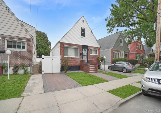 Photo 3 of Single family home for sale at 13715 170th Street, New York, NY 11434 | MLS# 1037553 | Listing updated on 2026-10-06
