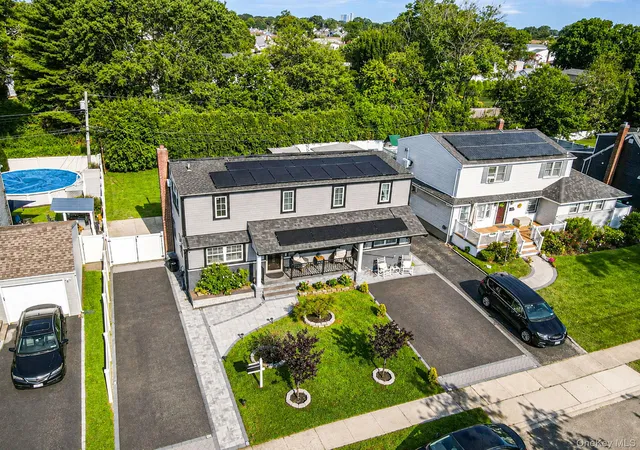 1st image of 828 Strang Dr, Hempstead, NY 11793 | MLS# 1037576
