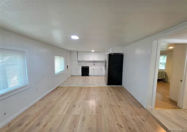 Photo 4 of Sale Pending at 525 Riverleigh Ave #111, Riverhead, NY 11901 | MLS# 1037579 | Listing updated on 2026-09-19