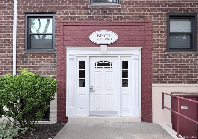 2nd image of 91 Tulip Ave #C1, Hempstead, NY 11001 | MLS# 1037581