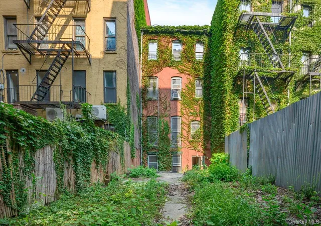3rd image of 308 Pleasant Ave, New York, NY 10035 | MLS# 1037582