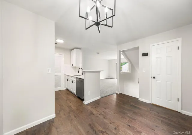 2nd image of 308 Magnolia Ct, Woodbury, NY 10930 | MLS# 1037618