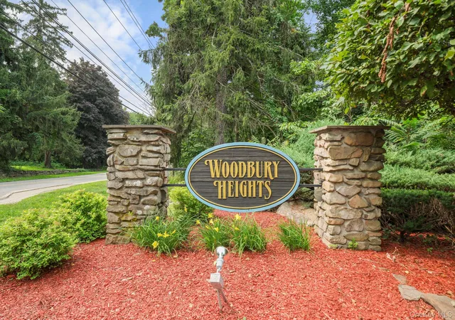 27th image of 308 Magnolia Ct, Woodbury, NY 10930 | MLS# 1037618