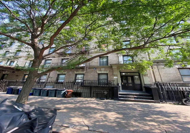 Photo 2 of Condo for sale at 30 Macombs Pl #42, New York, NY 10039 | MLS# 1037626 | Listing updated on 2026-08-15