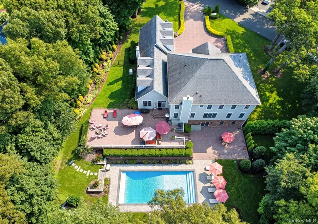 Photo 1 of Single family home for sale at 15 Thorman Ln, Huntington, NY 11743 | MLS# 1037648 | Listing updated on 2026-09-30