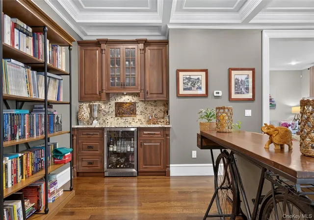 Photo 3 of Single family home for sale at 15 Thorman Ln, Huntington, NY 11743 | MLS# 1037648 | Listing updated on 2026-09-30