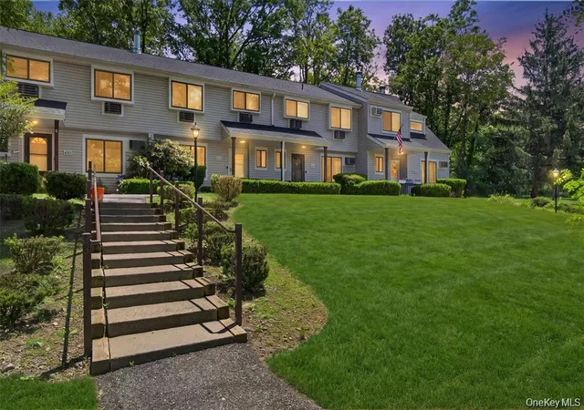 Photo 3 of Condo for sale at 607 Mountain Laurel Dr, Chester Town, NY 10950 | MLS# 1037650 | Listing updated on 2026-10-01