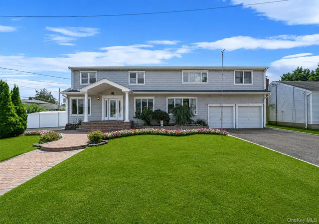 1st image of 52 Manhattan Ave, West Babylon, NY 11704 | MLS# 1037663