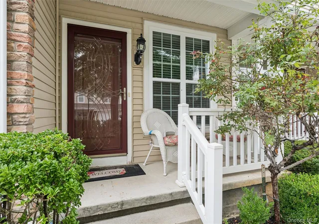 Photo 3 of Condo for sale at 178 Southampton Dr, Oyster Bay, NY 11758 | MLS# 1037664 | Listing updated on 2026-10-04