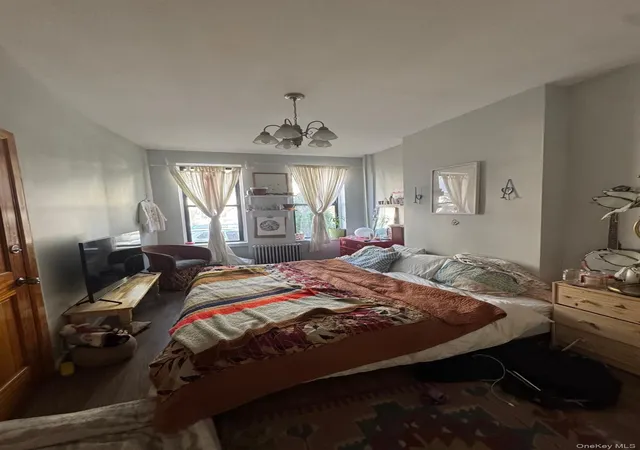 Listing Photo 5 - Condo for sale in building located at 1728 Greene Ave, New York, NY 11385