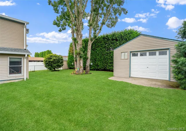 Photo 34 of Sale Pending at 411 8th Street, Islip, NY 11716 | MLS# 1037679 | Listing updated on 2026-09-05