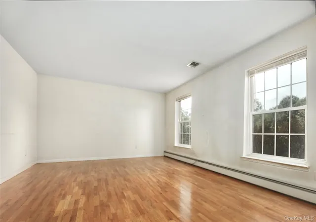 Photo 4 of Single family home for sale at 7 Frances Ln, Monroe, NY 10950 | MLS# 1037697 | Listing updated on 2026-08-27