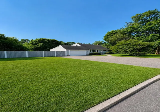 Photo 3 of Sale Pending at 18 Lotus Rd, Islip, NY 11705 | MLS# 1037726 | Listing updated on 2026-09-24