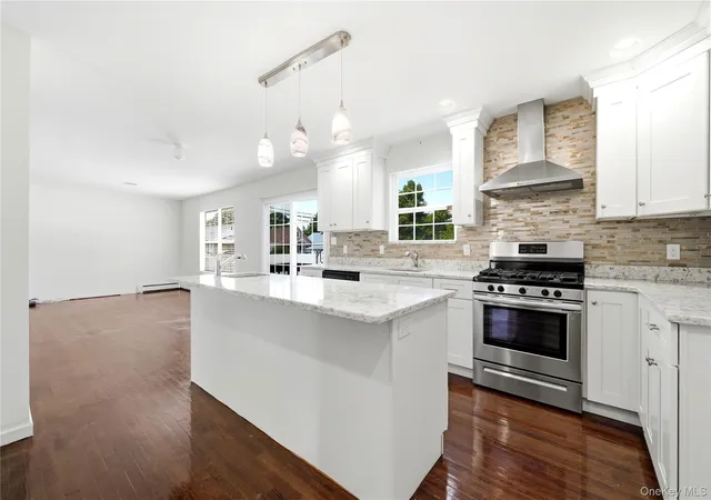 Photo 3 of Single family home for sale at 59 Southard Ave, Babylon, NY 11704 | MLS# 1037727 | Listing updated on 2026-09-13