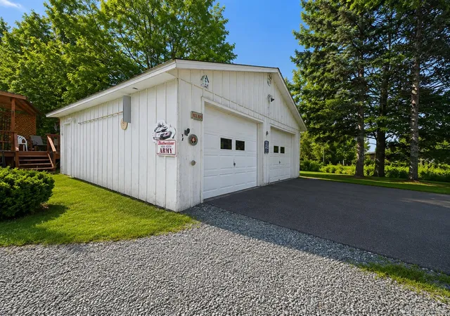 2nd image of 7 Bowers Dr, Fallsburg, NY 12747 | MLS# 1037729