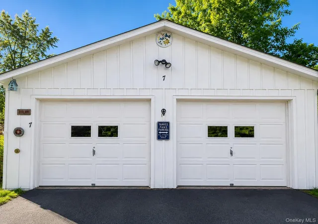3rd image of 7 Bowers Dr, Fallsburg, NY 12747 | MLS# 1037729