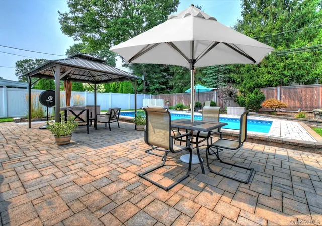 Photo 31 of Single family home for sale at 116 Shenandoah Blvd N, Smithtown, NY 11767 | MLS# 1037737 | Listing updated on 2026-10-03