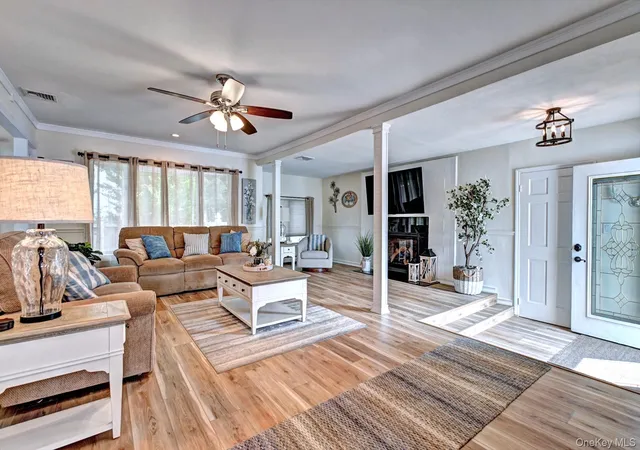 Photo 4 of Single family home for sale at 116 Shenandoah Blvd N, Smithtown, NY 11767 | MLS# 1037737 | Listing updated on 2026-10-03