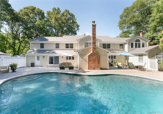 Photo 2 of Mansion for sale at 6 Davids Way, Brookhaven, NY 11777 | MLS# 1037738 | Listing updated on 2026-09-06