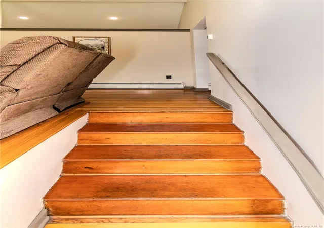 Listing Photo 4 - Condo for sale in building located at 68 Parkcrest Dr, Rosendale, NY 12472