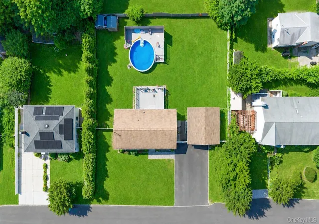 Photo 3 of Sale Pending at 28 Mapleton Ave, Brookhaven, NY 11738 | MLS# 1037744 | Listing updated on 2026-08-27