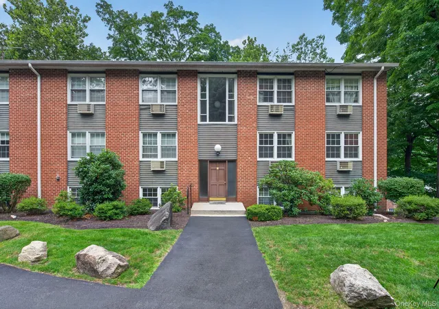 Photo 1 of Condo for sale at 4 Dove Ct #V, Cortlandt, NY 10520 | MLS# 1037763 | Listing updated on 2026-09-03