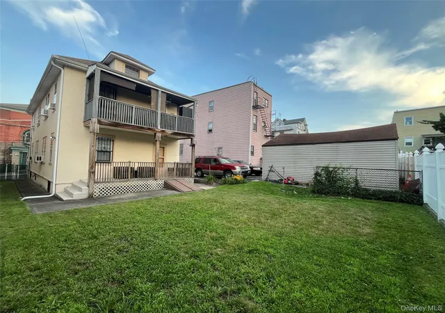 Photo 4 of House for sale at 67 Crescent Pl, Yonkers, NY 10704 | MLS# 1037773 | Listing updated on 2026-10-08