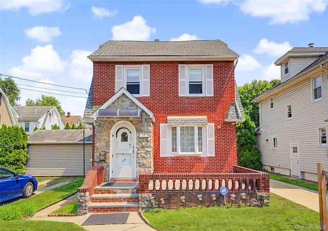 Photo 1 of Single family home for sale at 29 Holland Ave, North Hempstead, NY 11001 | MLS# 1037776 | Listing updated on 2026-10-25