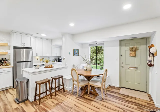 Listing Photo 5 - Condo for sale in building located at 1 Houston Ct, Coram, NY 11727 - Unit #H1