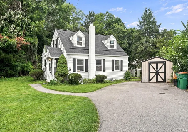 1st image of 9 Kinderhook Dr, Poughkeepsie (town), NY 12603 | MLS# 1037795
