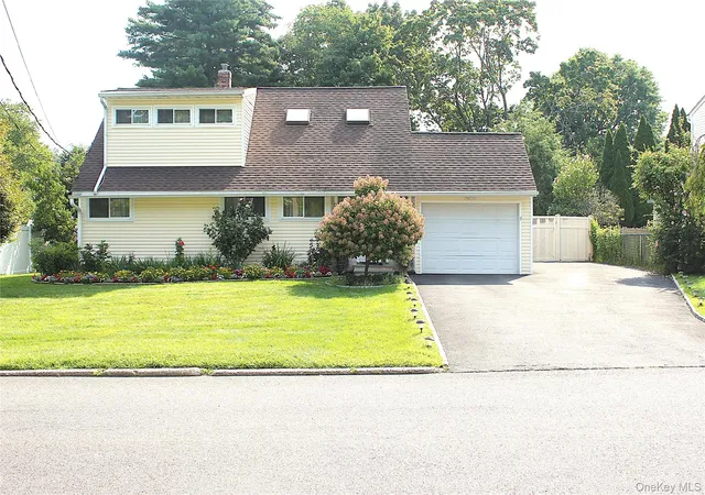 Photo 42 of Sale Pending at 19 Jean Ln, Greenburgh, NY 10530 | MLS# 1037819 | Listing updated on 2026-09-04