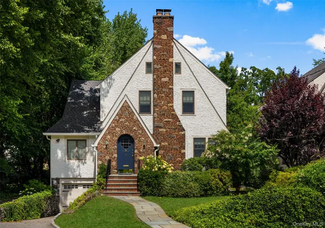 Photo 1 of Sale Pending at 7 Poplar Rd, Mamaroneck, NY 10538 | MLS# 1037829 | Listing updated on 2026-10-05