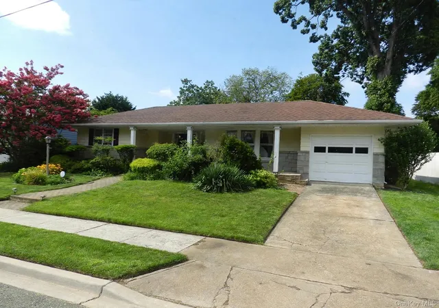 Photo 1 of Sale Pending at 8 Willowbrook Ln, Hempstead, NY 11520 | MLS# 1037830 | Listing updated on 2026-09-22