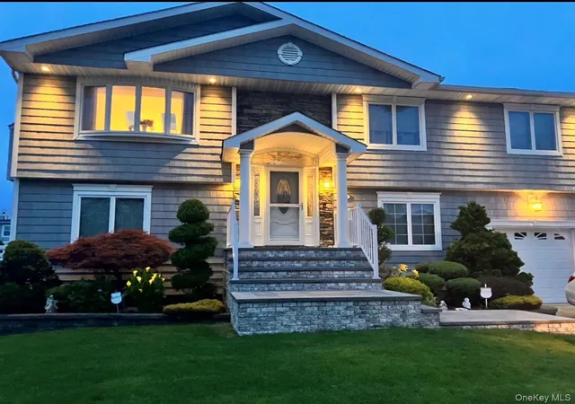 Photo 1 of Sale Pending at 38 2nd Avenue, Oyster Bay, NY 11762 | MLS# 1037860 | Listing updated on 2026-10-06