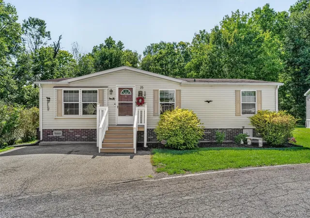 Photo 3 of Manufactured home for sale at 2607 State Route 17k #16, Crawford, NY 10915 | MLS# 1037876 | Listing updated on 2026-08-22