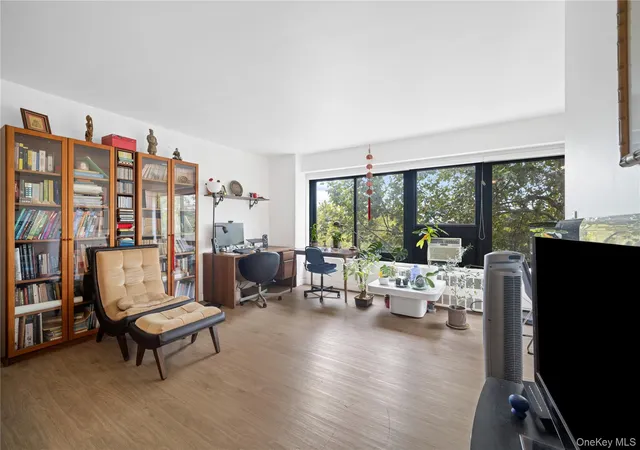 Condo for sale at 33-64 21st Street #6C, New York, NY 11106 | MLS# 1037881
