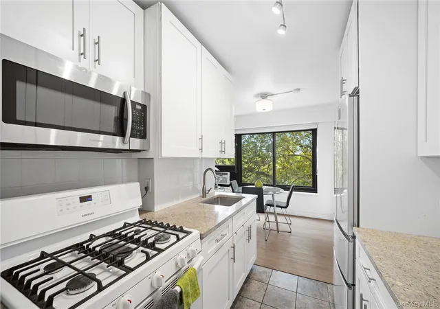 Photo 4 of House for sale at 33-64 21st Street #6C, New York, NY 11106 | MLS# 1037881 | Listing updated on 2026-10-07
