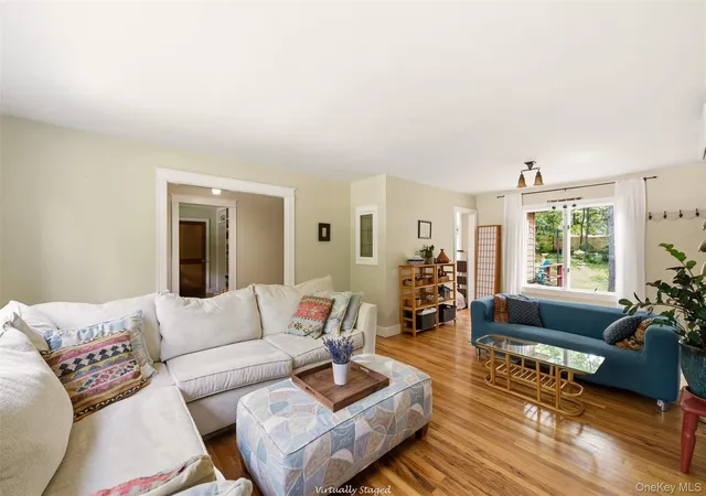 Photo 4 of Sale Pending at 10 Daniel Ct, Brookhaven, NY 11764 | MLS# 1037908 | Listing updated on 2026-08-29