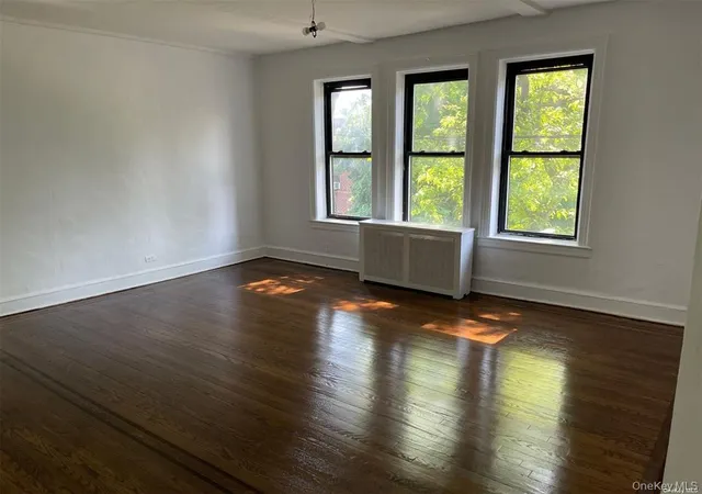 2nd image of 1 Hillside Ave #3B, North Hempstead, NY 11021 | MLS# 1037913